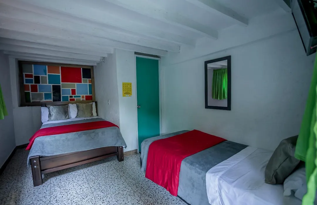 Hotel Marrokos Aeropuerto José María Córdova-1
